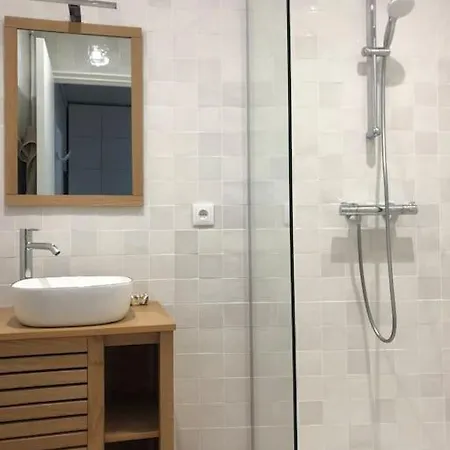 Apartment 2 Pieces A 1 Min Rer D - 5mn Paris Centre